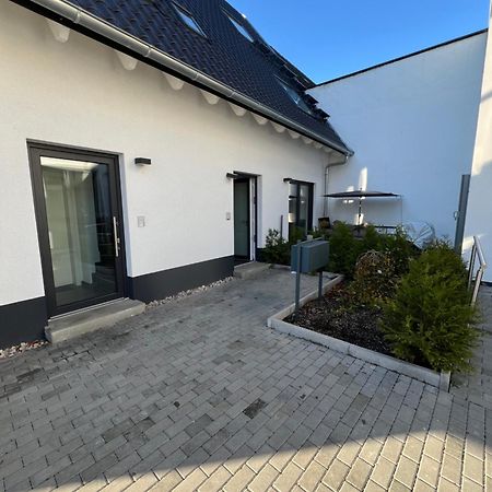 Moderne Wohnung Karlsruhe Neureut, Fussbodenheizung - Regendusche - Waschmaschine - Stellplatz Ngoại thất bức ảnh