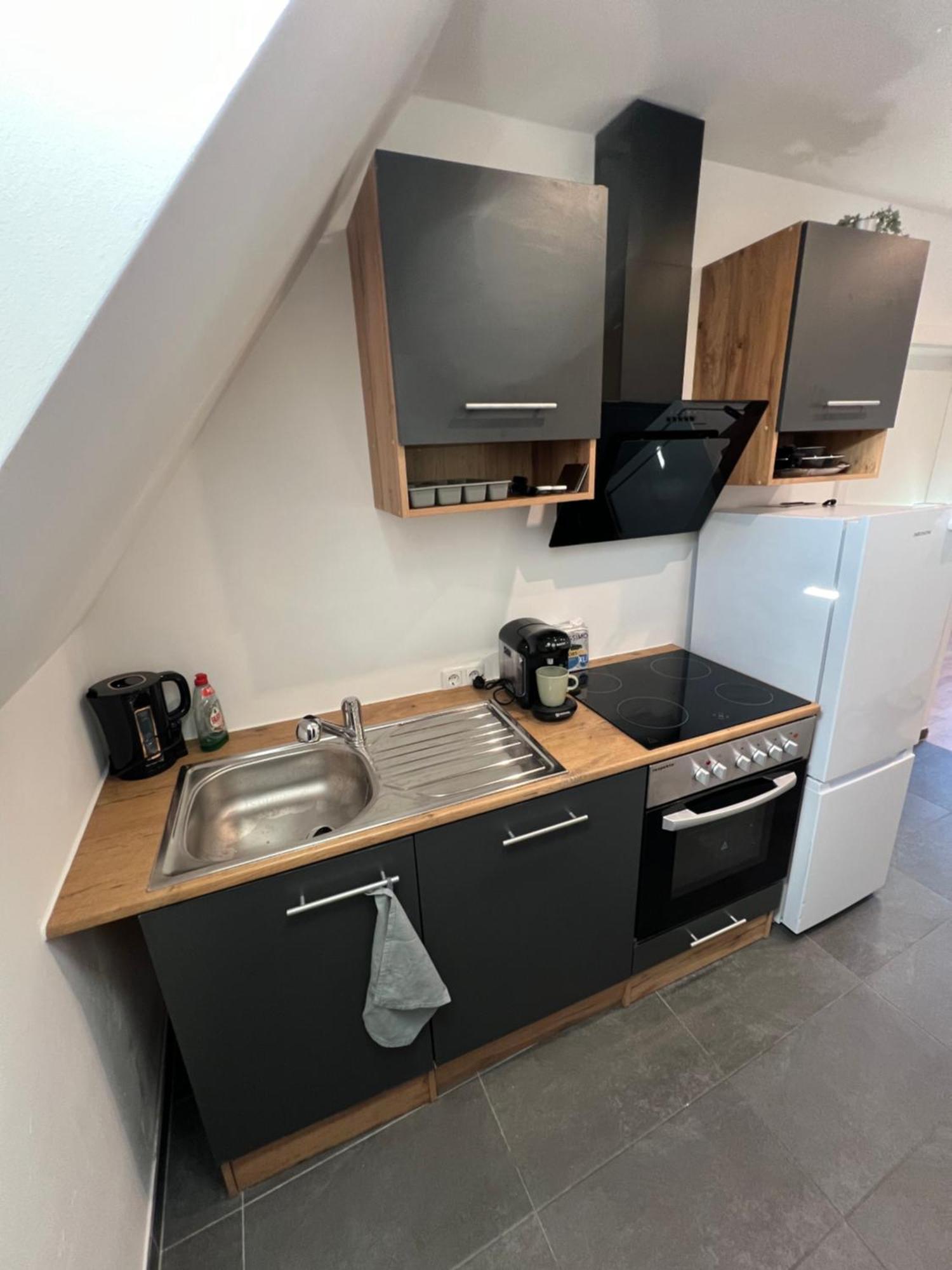 Moderne Wohnung Karlsruhe Neureut, Fussbodenheizung - Regendusche - Waschmaschine - Stellplatz Ngoại thất bức ảnh